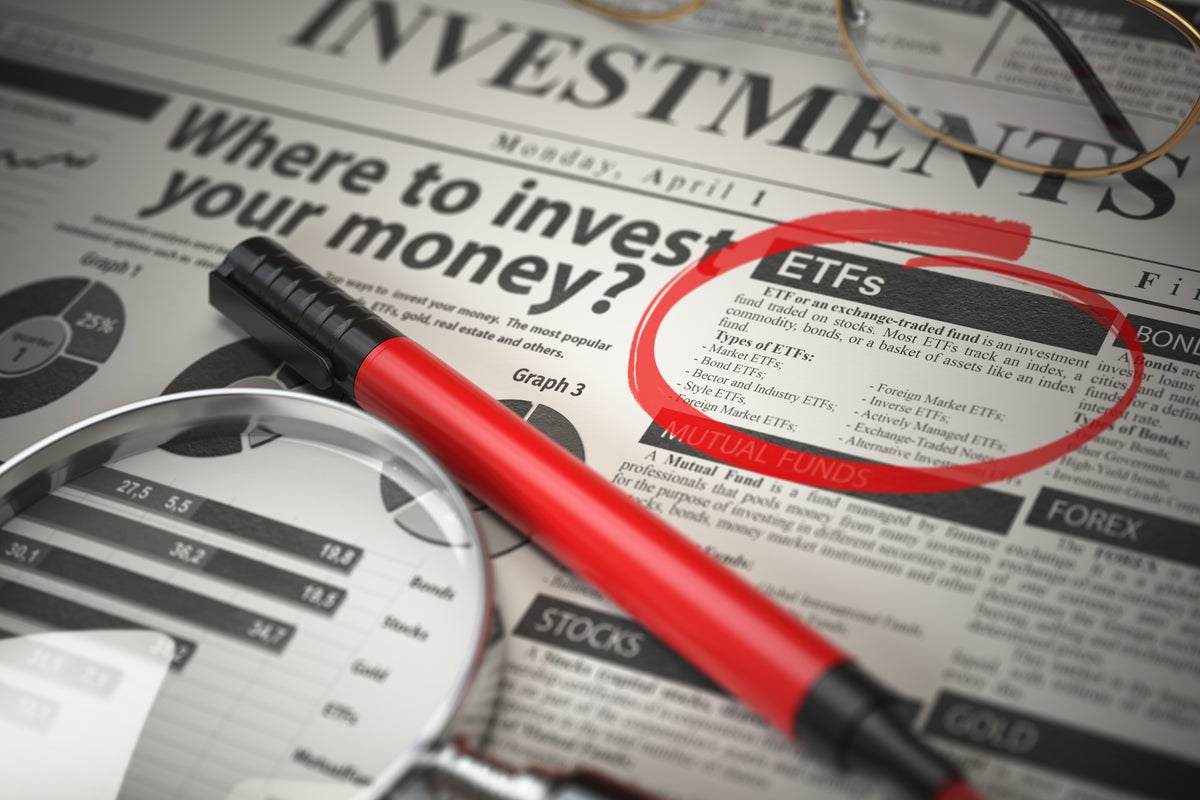 What are ETFs, how do you buy them and why are they useful for new investors? What are ETFs, how do you buy them and why are they useful for new investors?