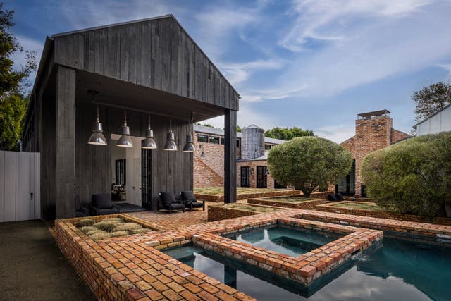 Diane Keaton’s most famous home put up for sale two months after her ...