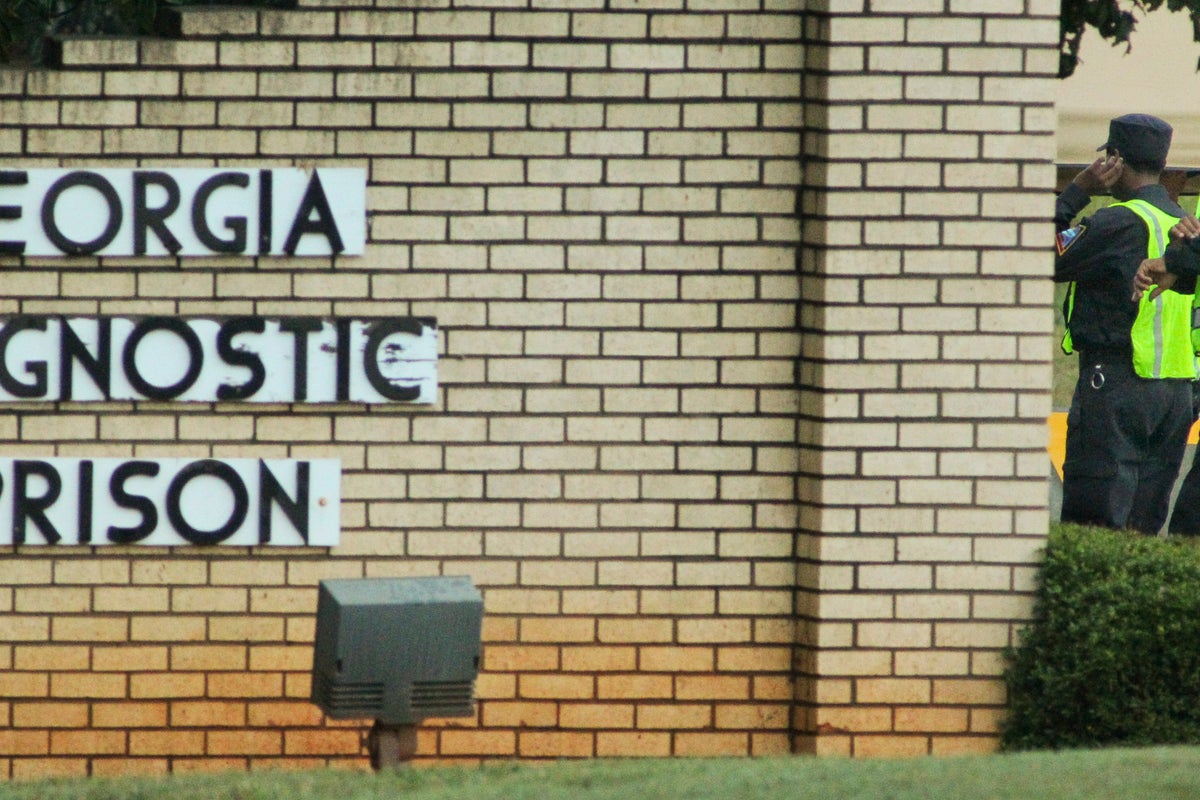 Judge halts a Georgia execution over inmates concerns about the clemency process