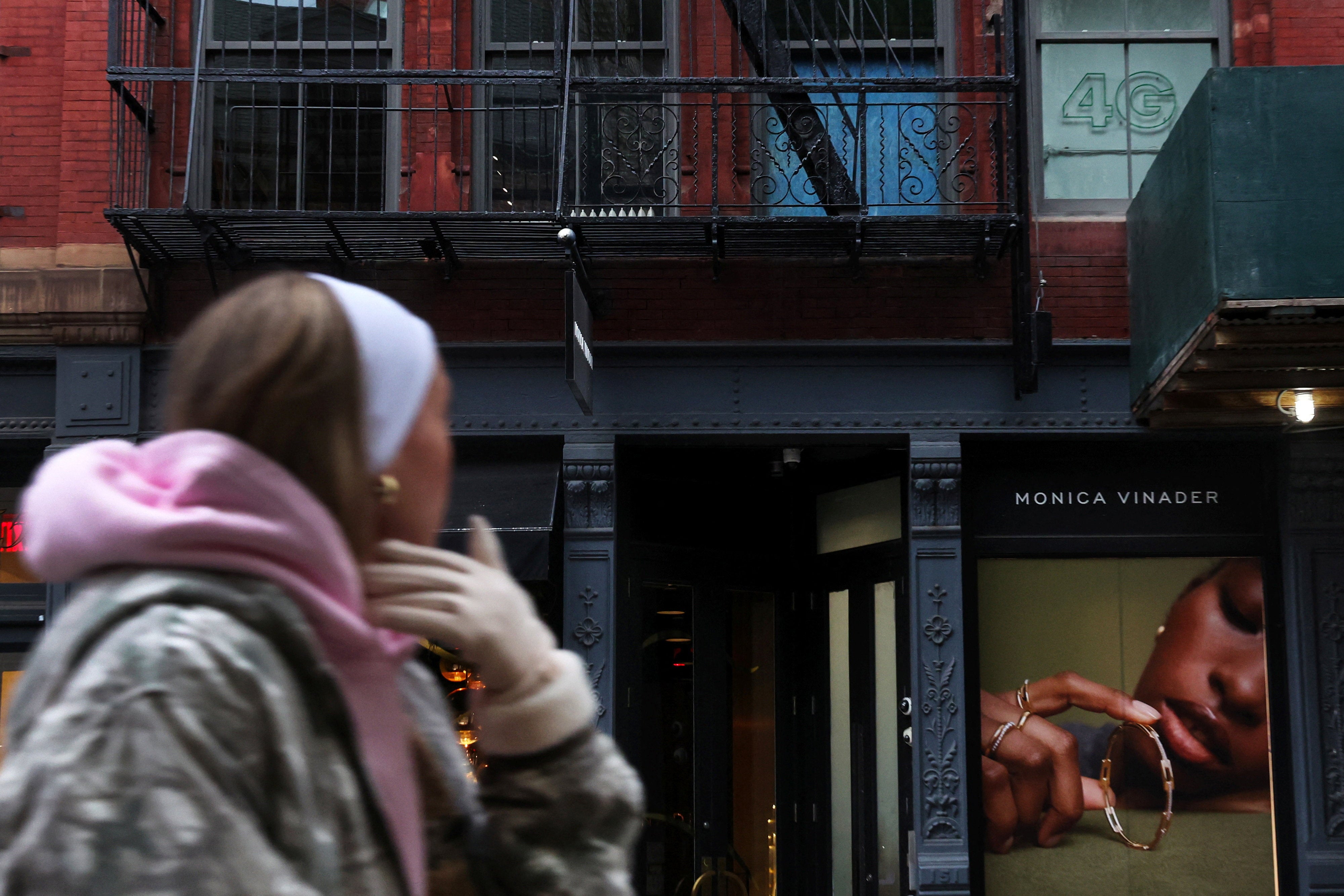 Thieves have stolen almost $2 million in merchandise from a men’s boutique in New York City, according to reports