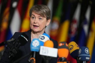 Ukraine war live: Zelensky says US discussions ‘constructive but not easy’ Ukraine war live: Zelensky says US discussions ‘constructive but not easy’