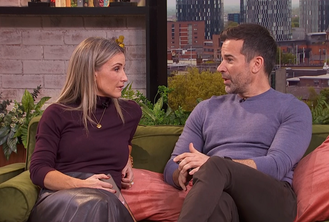 <p>Helen Skelton sometimes 'forgets' she's on air with 'good mate' Gethin Jones on 'Morning Live'</p>