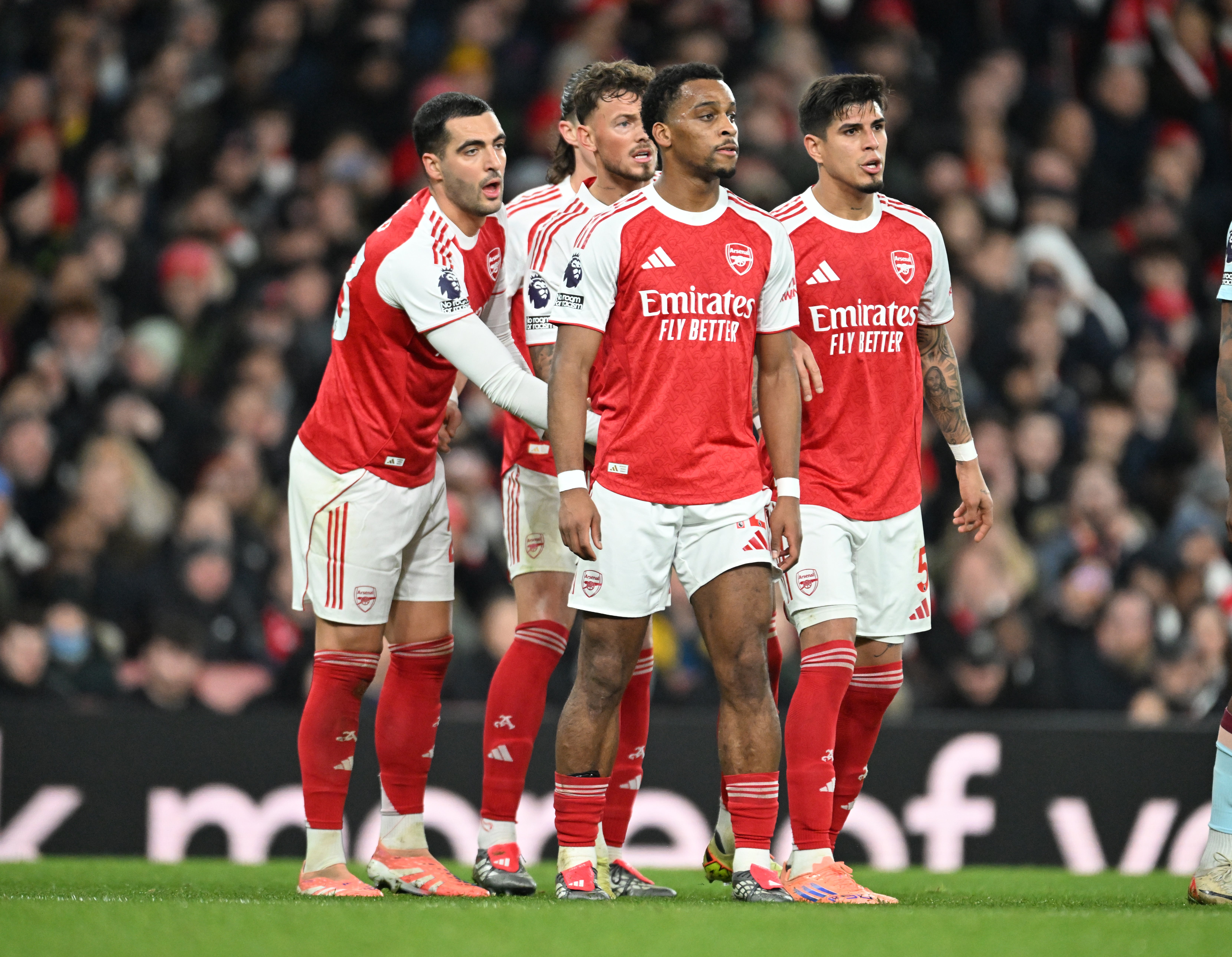 Aston Villa v Arsenal live: Injury-hit Gunners look to maintain gap at top of Premier League table