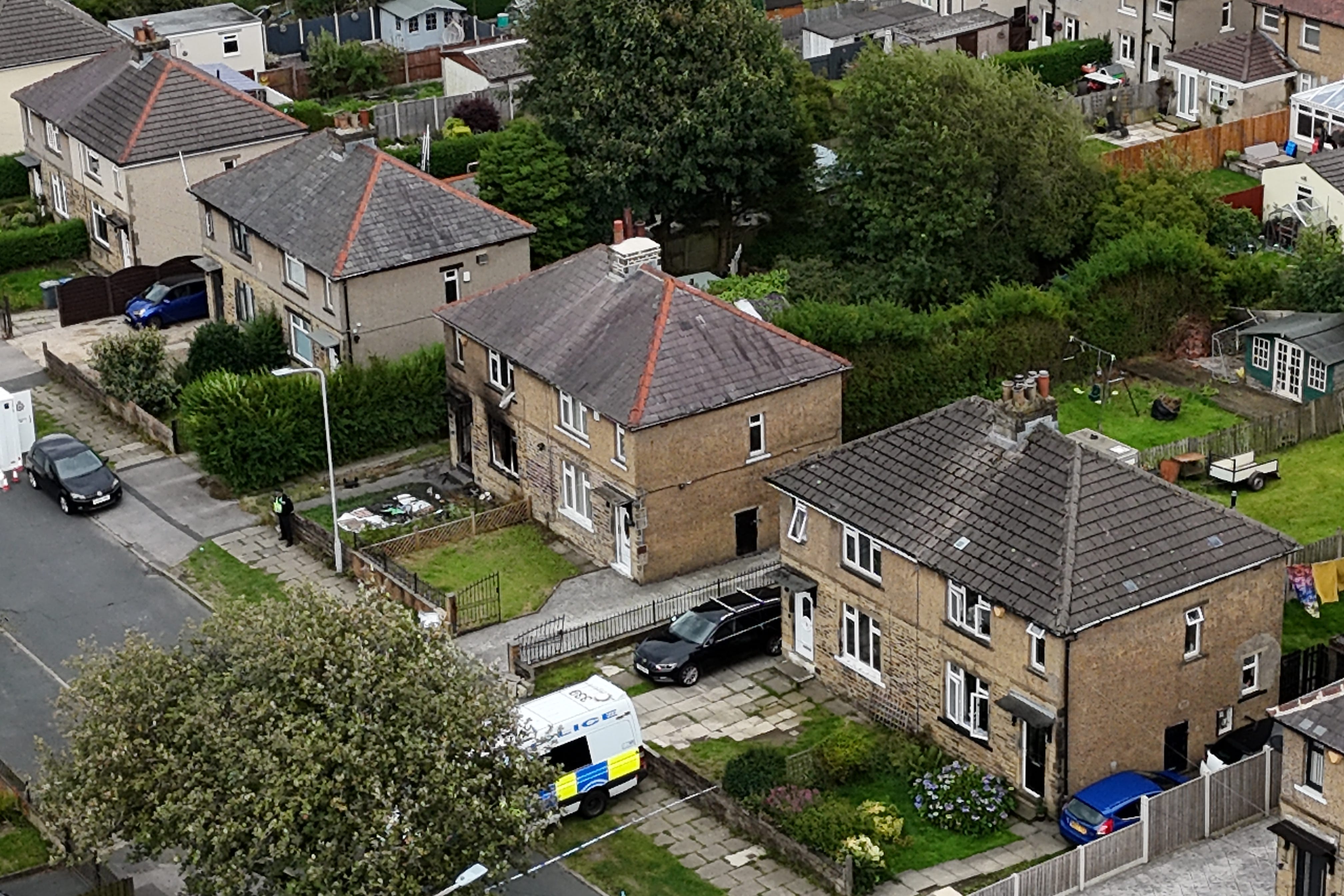 Serviços de emergência no local em Bradford.