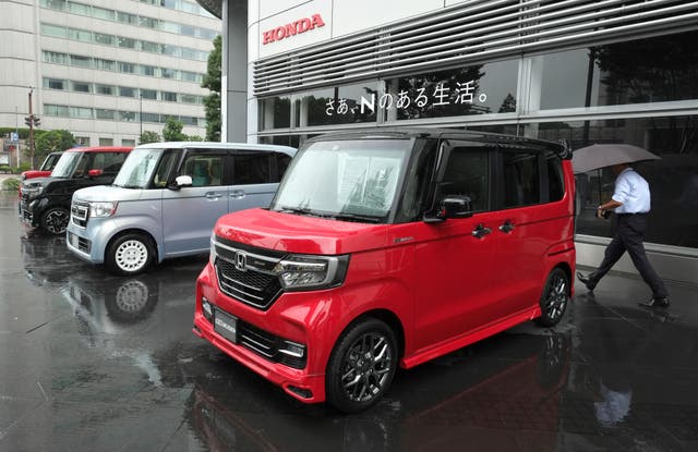 <p>Donald Trump has announced he has approved the manufacturing of ‘TINY CARS’ that are popular in Japan, in U.S. factories.</p>