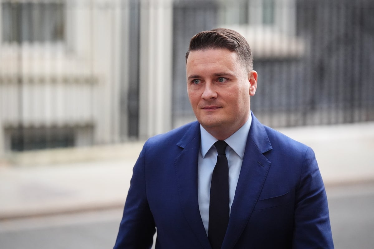 Streeting makes last-ditch bid to call off doctors strike as NHS creaks under rising flu cases - latest