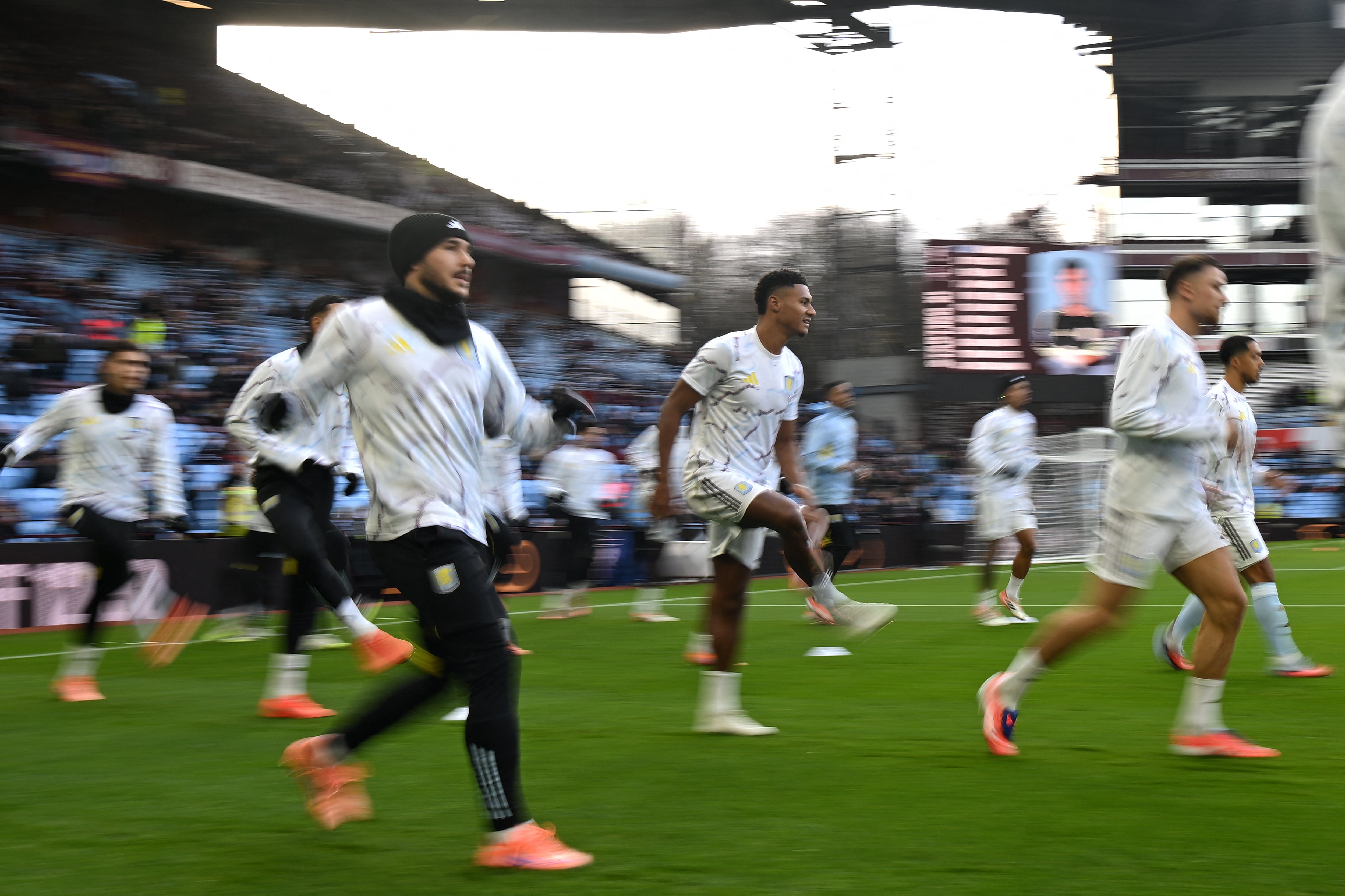 Aston Villa vs Arsenal live: Score and updates from Premier League clash