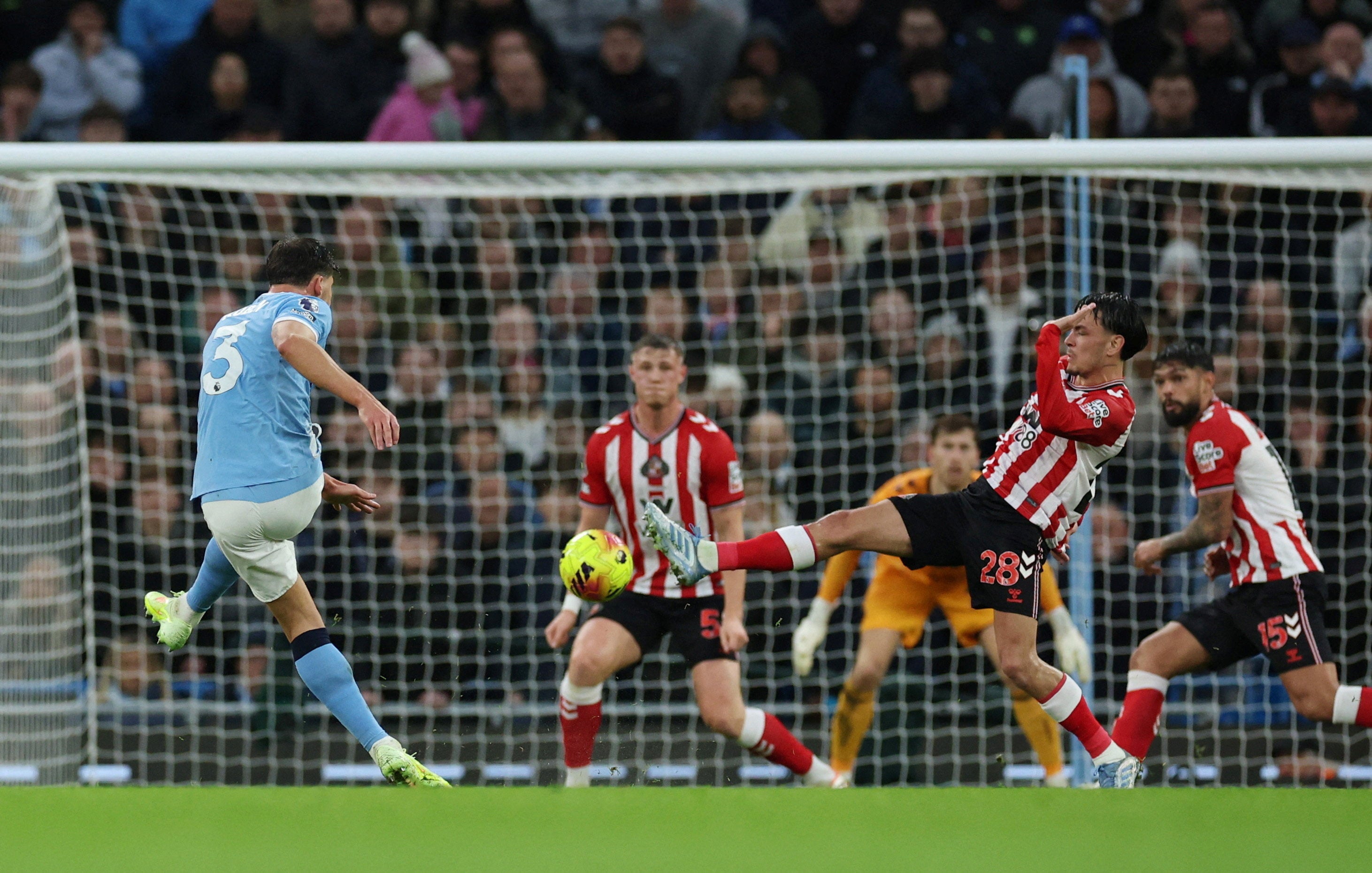 Ruben Dias marcou o primeiro golo da casa