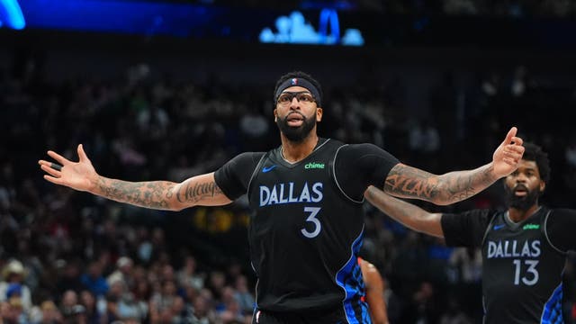 ROCKETS MAVERICKS