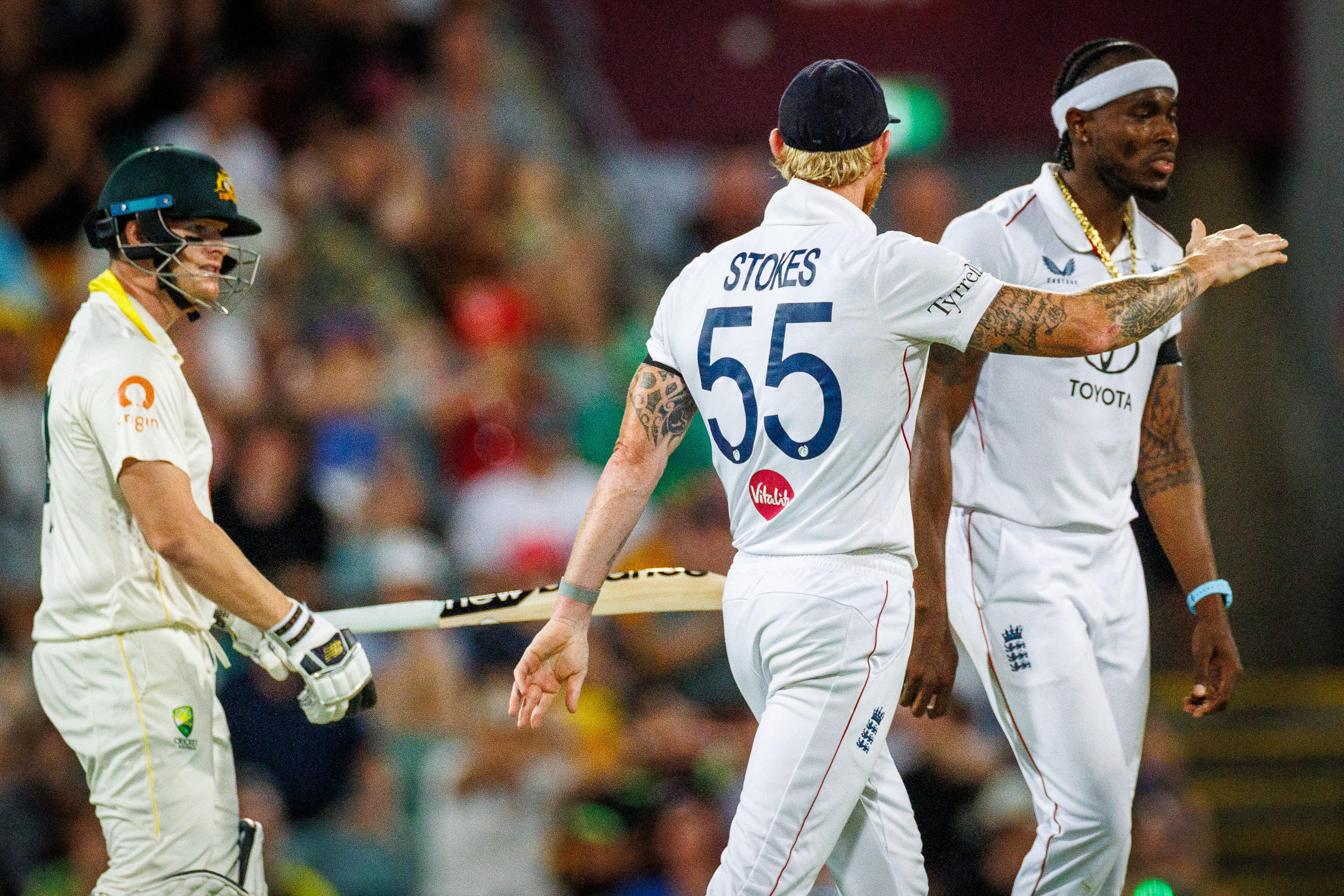 Ben Stokes salió en defensa de su jugador de bolos en Brisbane