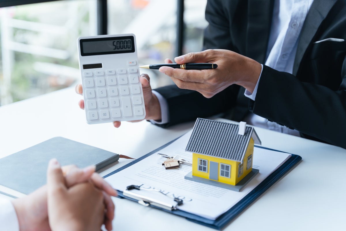 What is an offset mortgage and how much money could it save me in tax? What is an offset mortgage and how much money could it save me in tax?