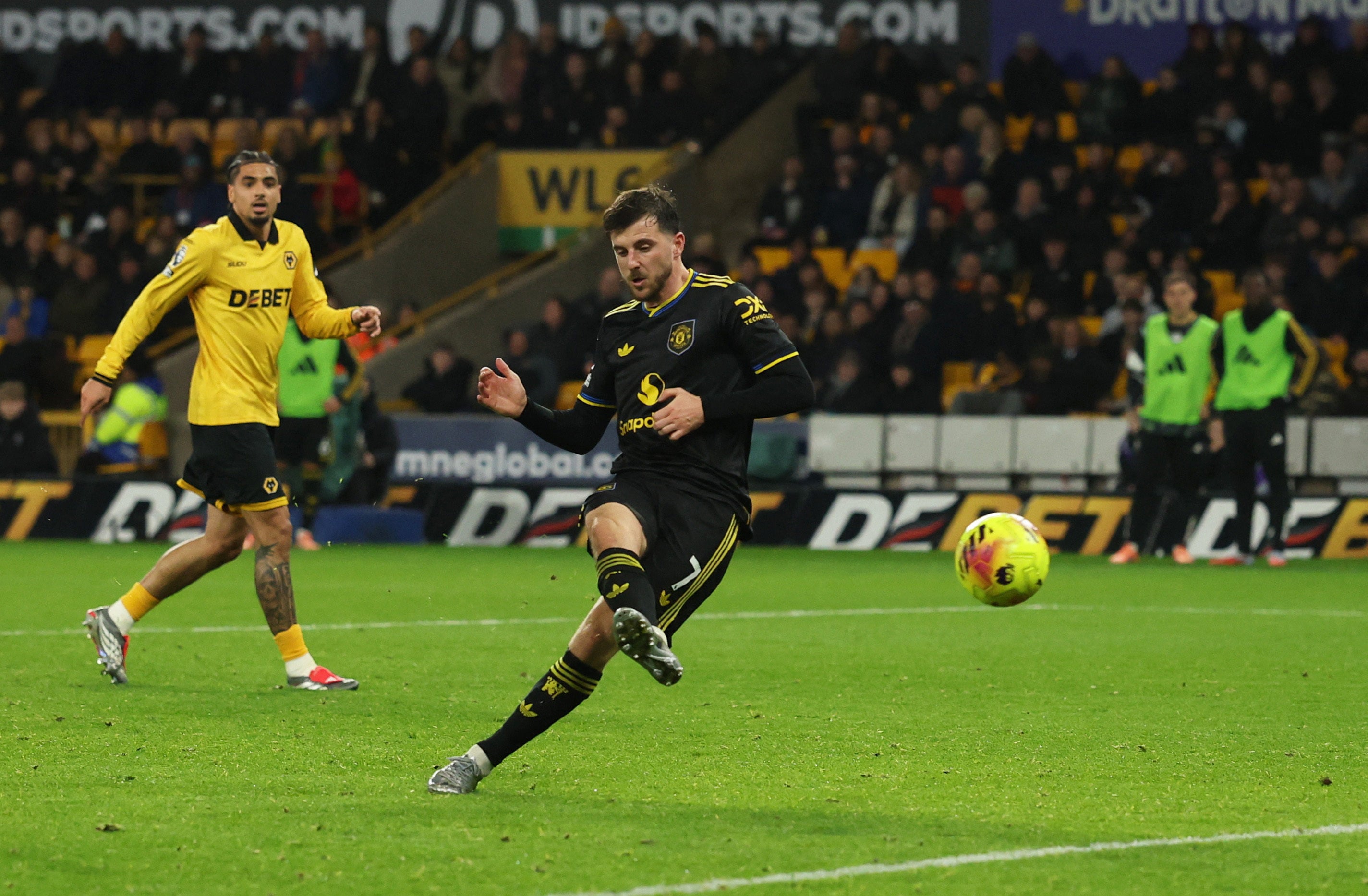 Mason Mount anotó una buena volea después de que Bryan Mbeumo volviera a poner al United al frente.