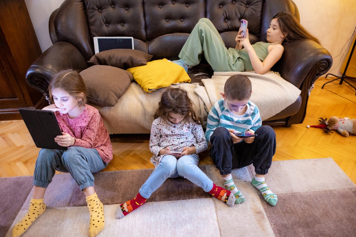Children are turning to screens to beat boredom, and it’s killing their imaginations and love of toys