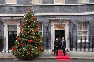 Ukrainian president Volodymyr Zelensky and prime minister sir Keir Starmer outside Number 10 Downing Street, London