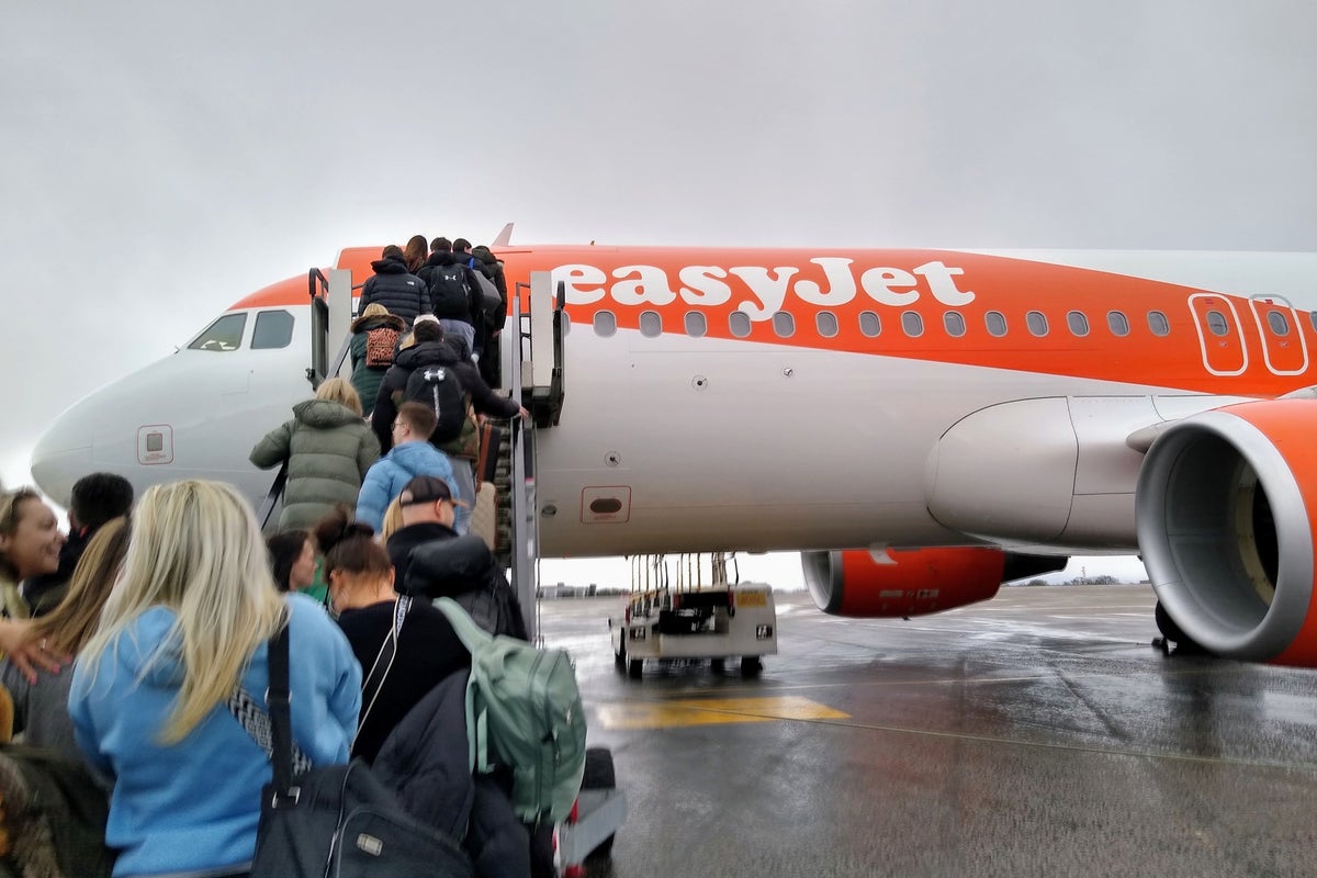 Bristol airport travel chaos as flights delayed due to runway defect Bristol airport travel chaos as flights delayed due to runway defect