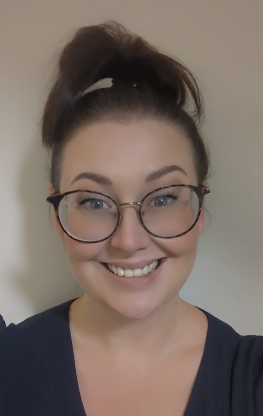 Georgia, de 36 anos, viveu num alojamento temporário com o filho de 7 anos durante cinco meses.