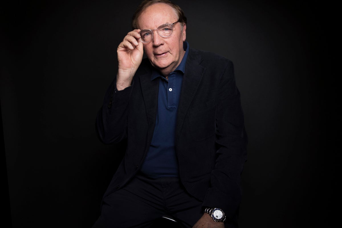 James Patterson gives $500 checks to 600 booksellers