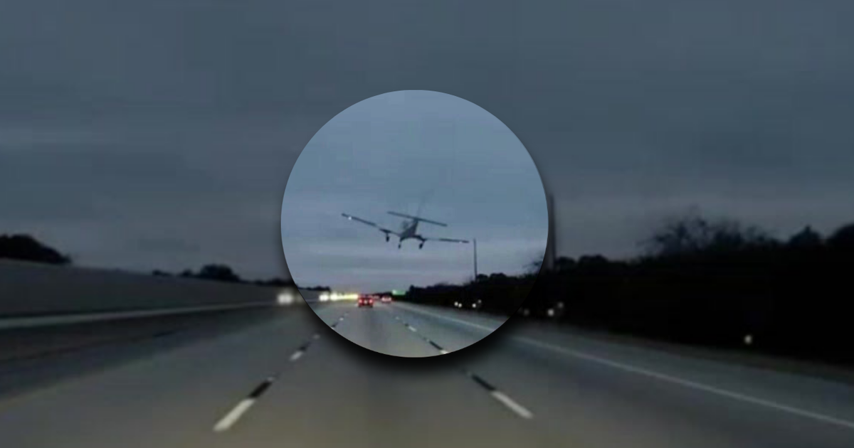 Plane hits car during emergency landing on Florida freeway | News | Independent TV
