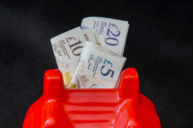 The Financial Conduct Authority said less than one in 10 people obtain regulated financial advice (PA)