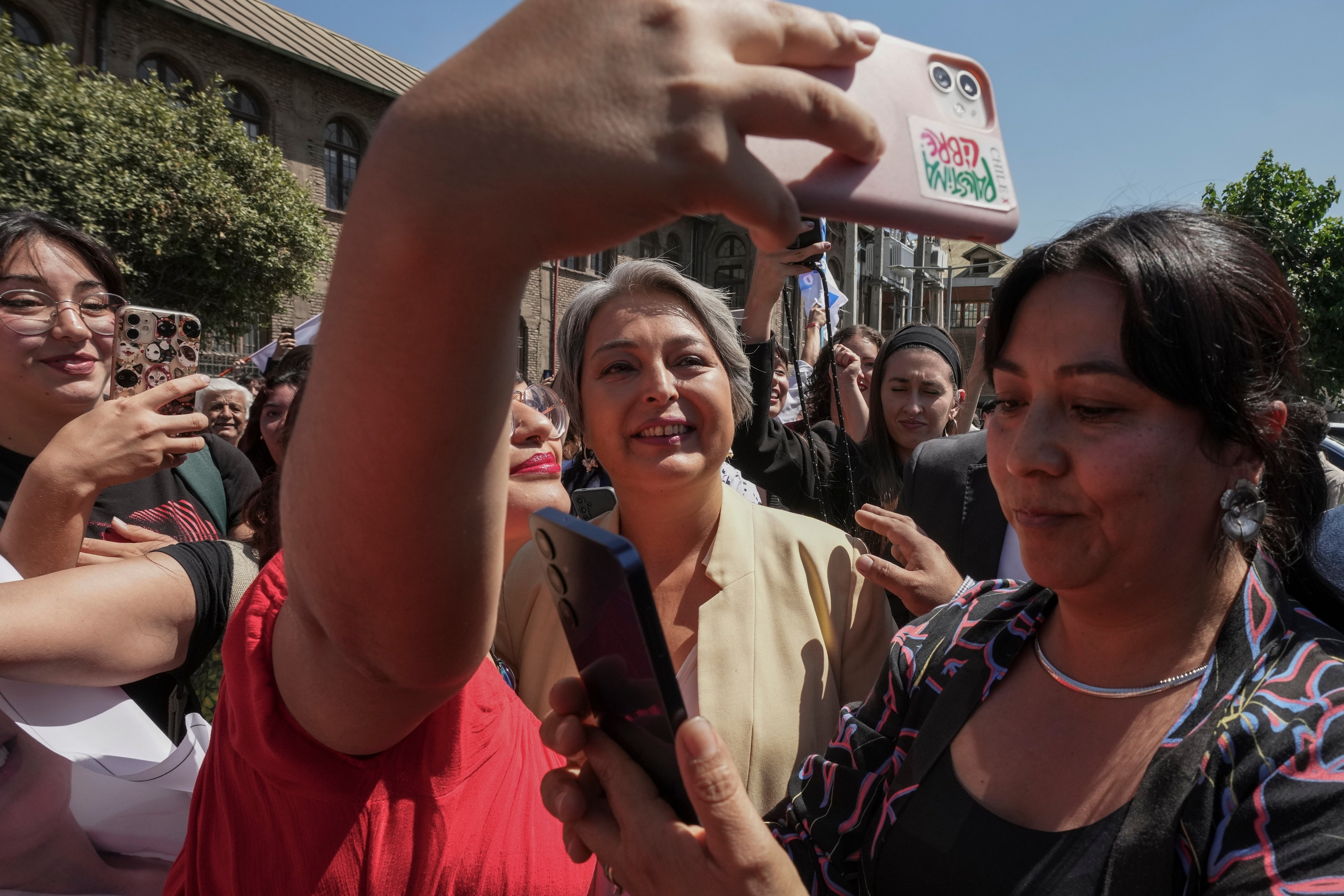 CHILE-ELECCIONES-JARA