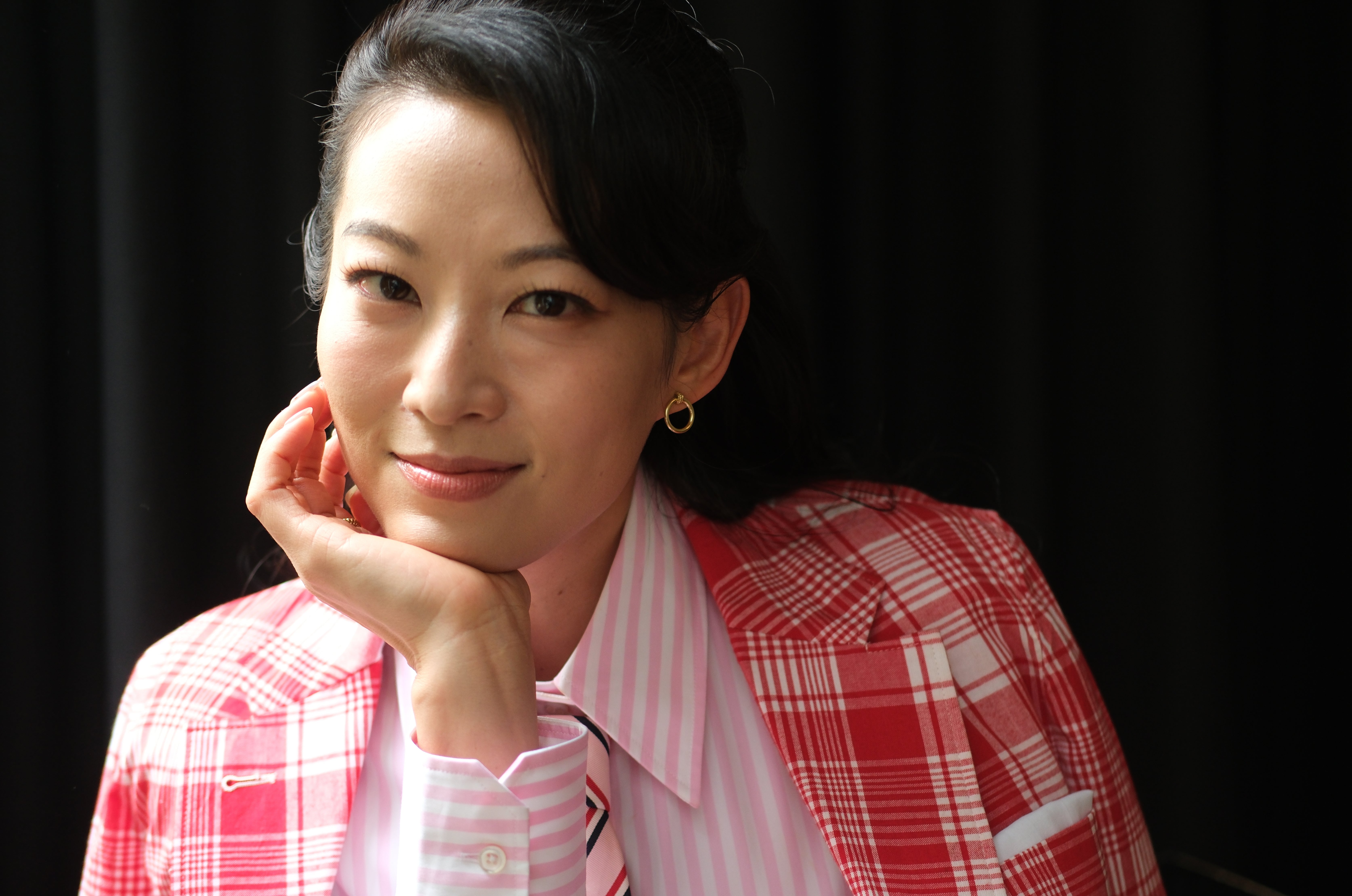 2025-ARTISTA REVELACIÓN-ARDEN CHO