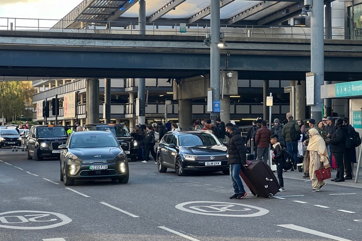 Airport fee ‘rip-offs’ to be reviewed after ministers raise price changes Airport fee ‘rip-offs’ to be reviewed after ministers raise price changes