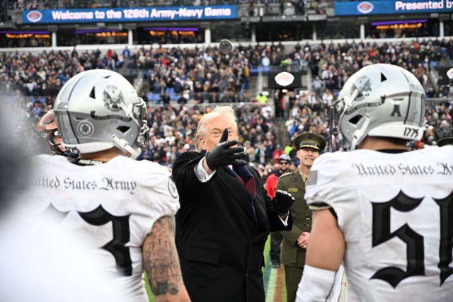 <p>President Donald Trump stunned sports fans with a ‘hilarious’ coin toss at the Army-Navy football game on Saturday.</p>
