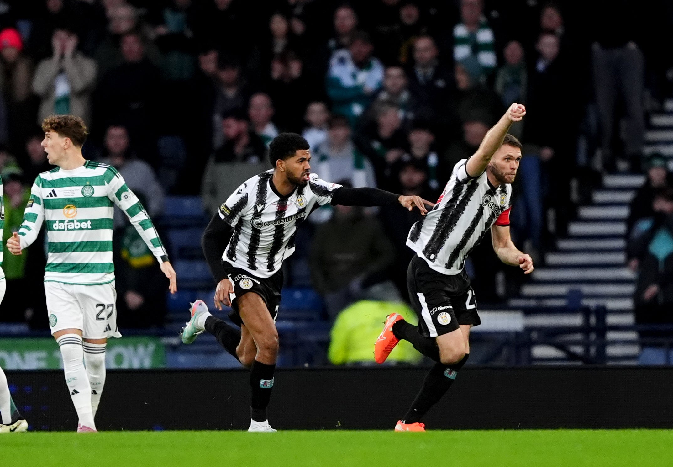 Marcus Fraser memberi St Mirren awal yang ideal