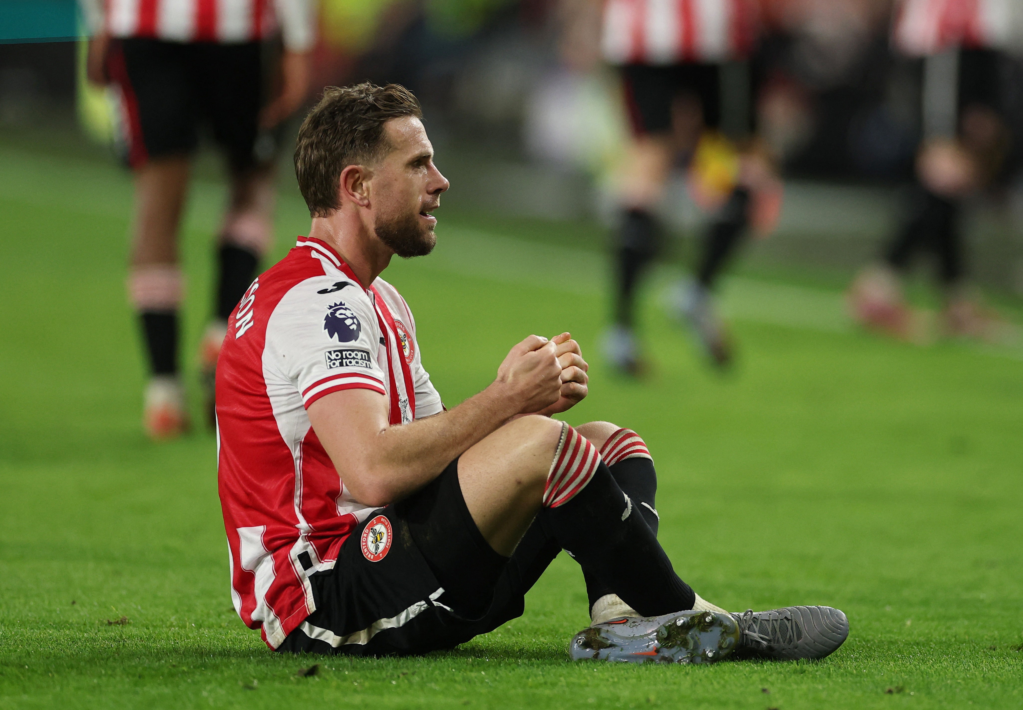 Jordan Henderson pays touching tribute to Diogo Jota with celebration of first Brentford goal