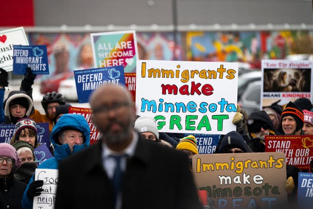 <p>Residents protest ICE agents in Minnesota</p>