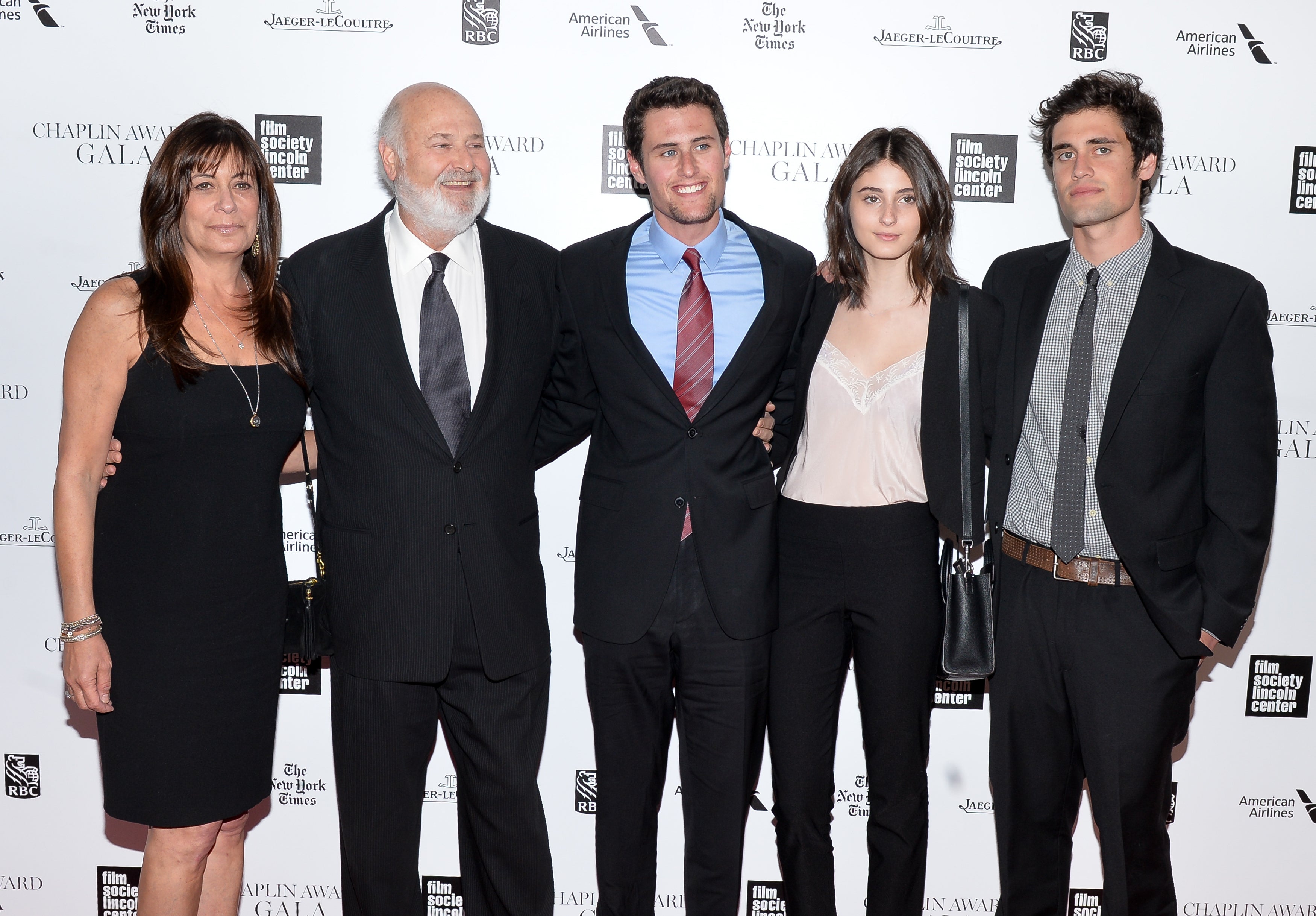 <p>Rob Reiner with wife Michele and his kids</p>
