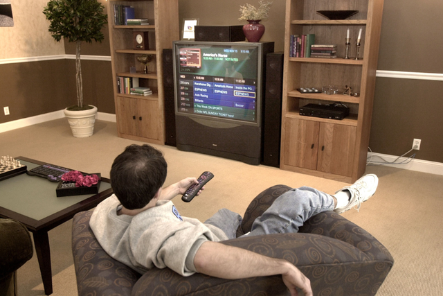 <p>Experts say the cable subscriber bump is largely tied to the NFL season and could quickly fade once football ends</p>