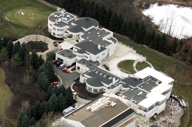 <p>The new owner of Champions Point — the sprawling Highland Park, Illinois estate once owned by Michael Jordan — wants to turn the mansion into a “living museum” celebrating “greatness” </p>