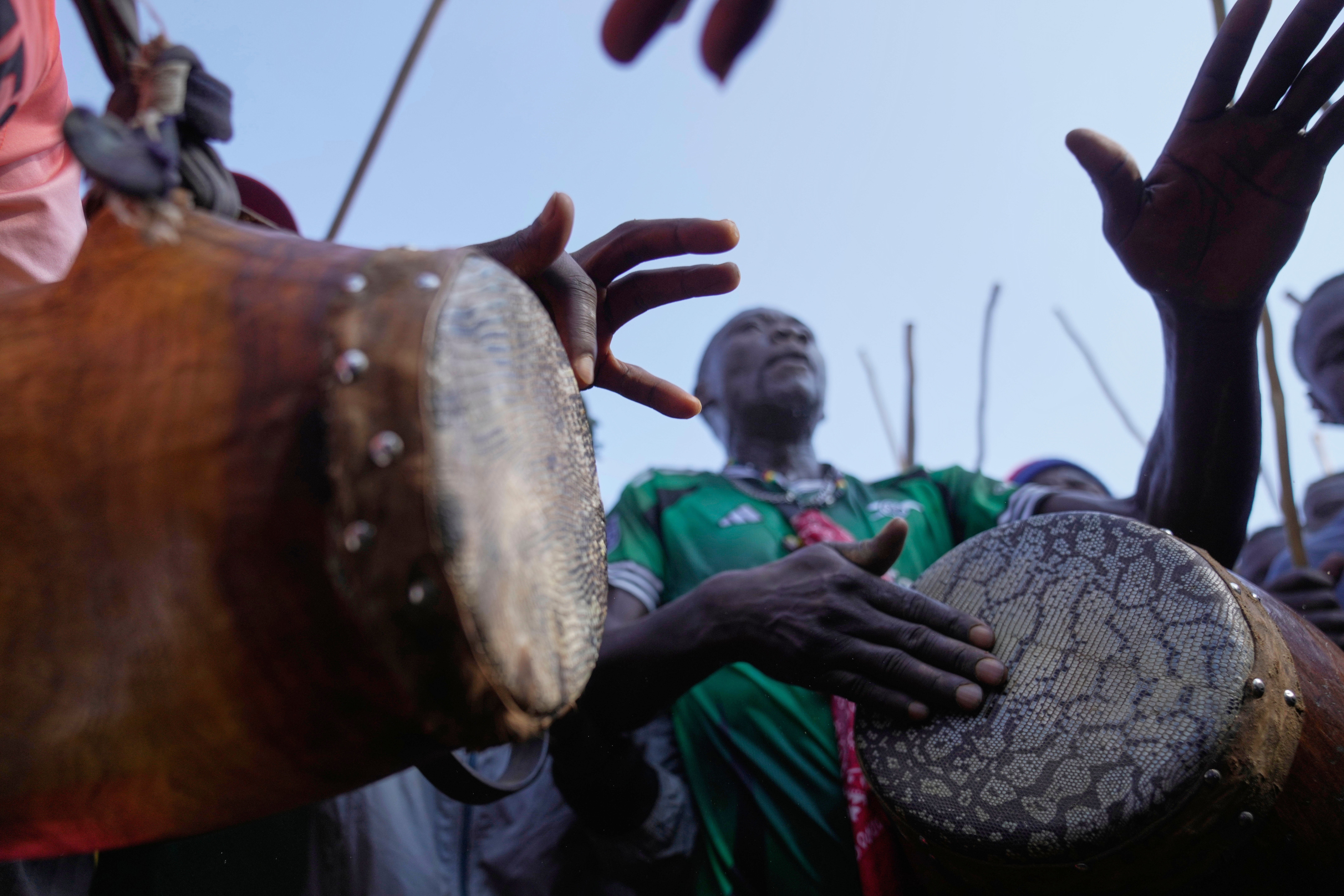Kenya Bullfighting Photo Gallery