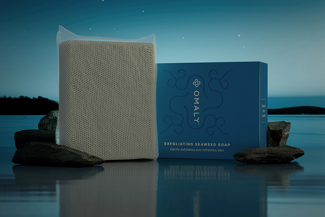 Best body scrub IndyBest review Omaly exfoliating seaweed soap