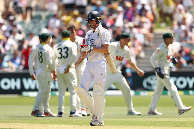 <p>England’s top order failed to deliver again on day two of the third Ashes Test</p>