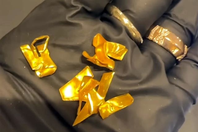 <p>Gold from an LG air conditioner</p>