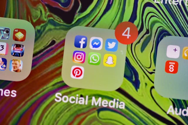 Lawyers for Murray’s family say Instagram connected him to a predator posing as a young girl in late December 2023 (PA) social media app icons on a smart phone.