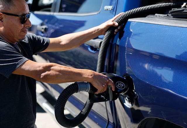 <p>Gas prices are down around 18 cents per gallon compared to a month ago</p>