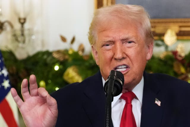 <p>Internet reaccionó con preocupación al discurso nacional de Donald Trump, que sonó frustrado y se asemejó más a un acto de campaña, con cuestionamientos sobre su estado mental</p>