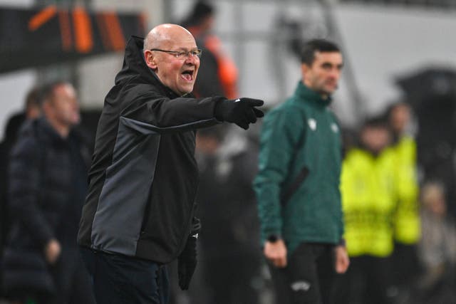 REP CHECA-ENTRENADOR