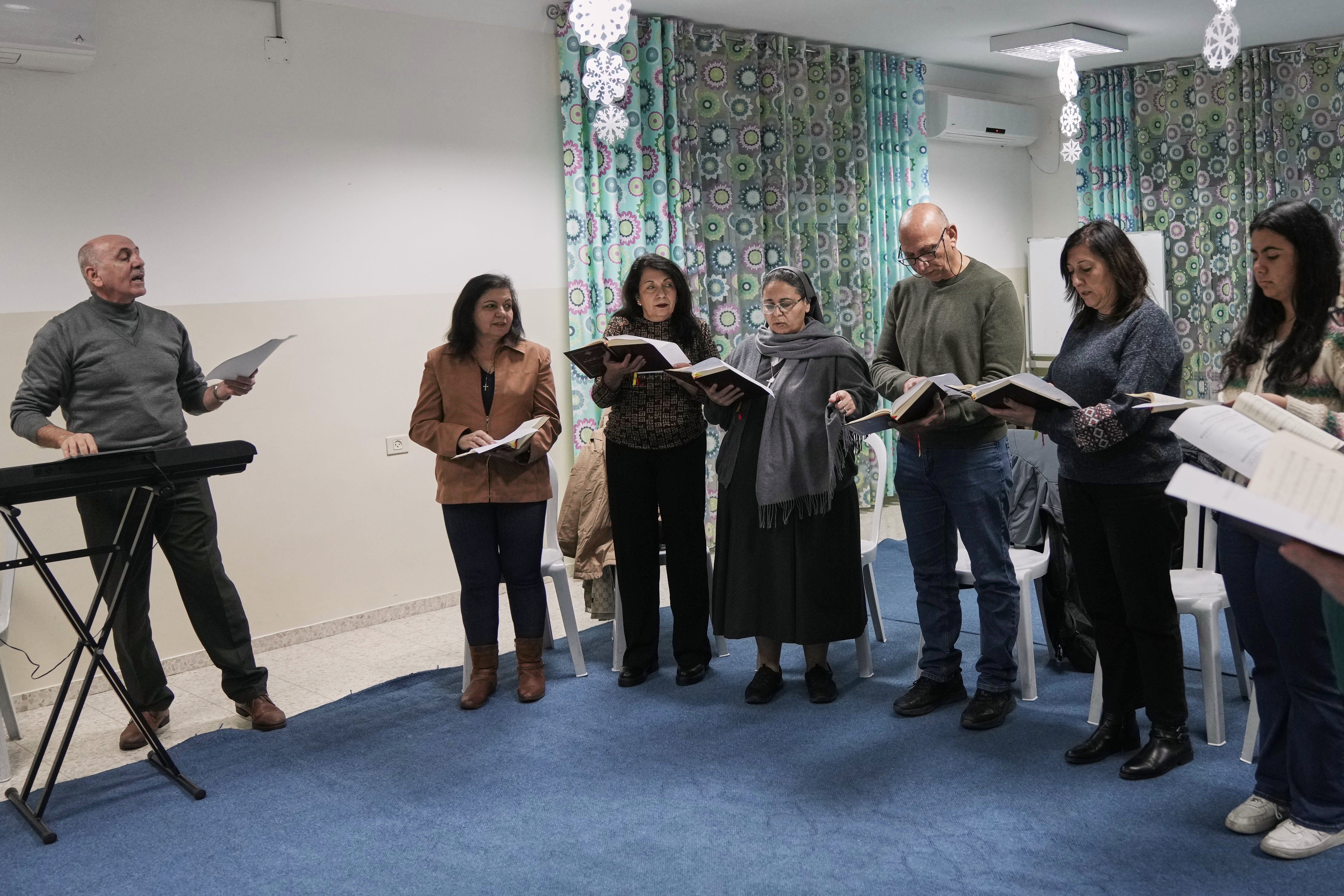 Israel Palestinians Christmas Choir