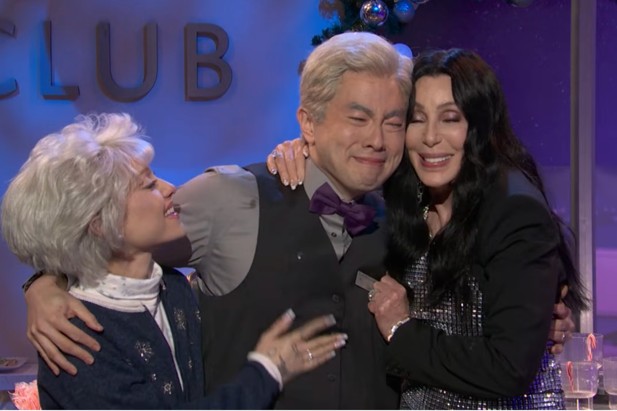 Bowen Yang signs off from SNL with teary-eyed final sketch alongside Ariana Grande and Cher Bowen Yang signs off from SNL with teary-eyed final sketch alongside Ariana Grande and Cher