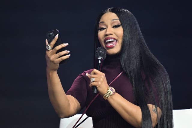<p>Nicki Minaj has quit Instagram after throwing her support behind Donald Trump</p>