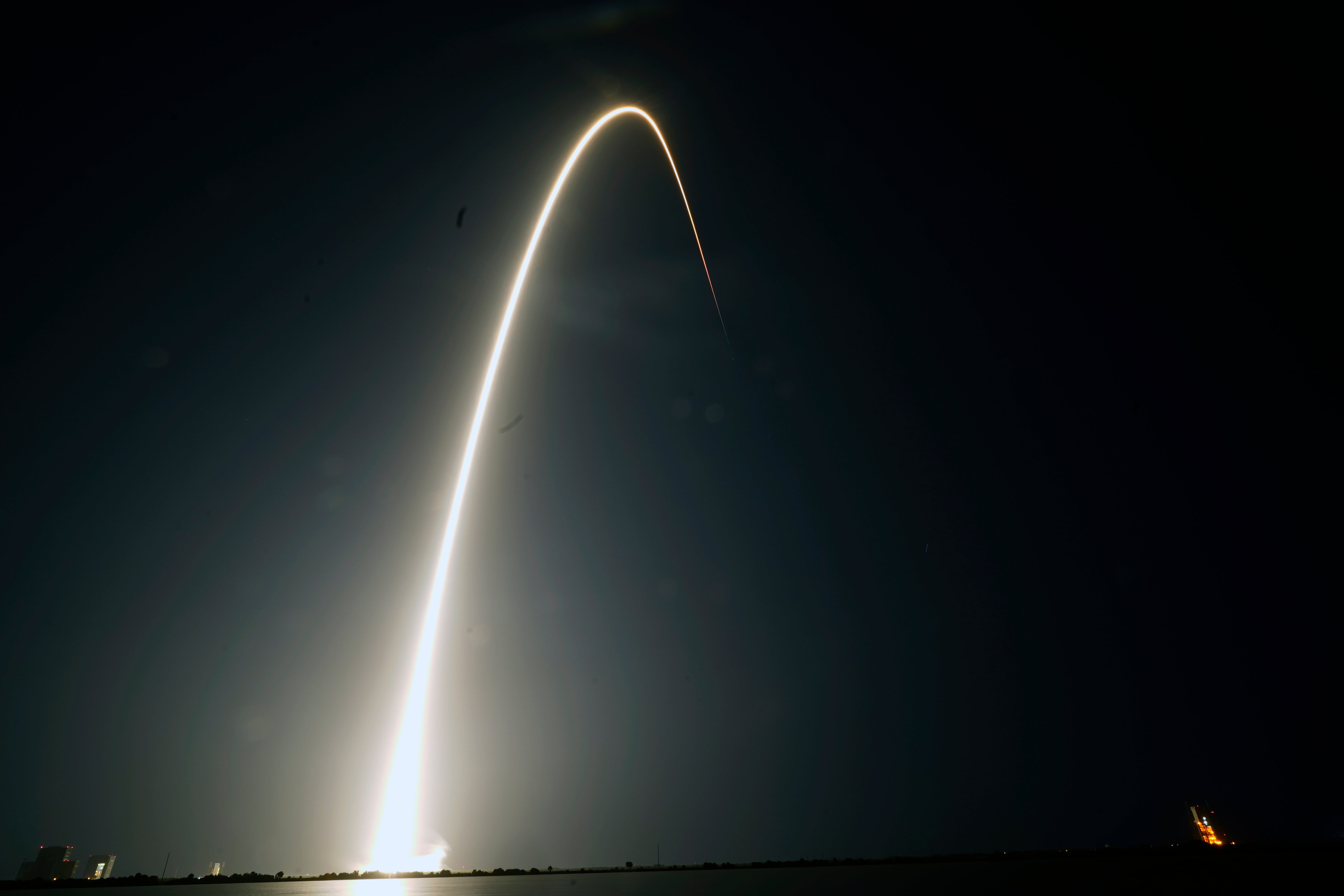 <p>A SpaceX Falcon 9 rocket lifts off from the Space Launch Complex 40 at the Cape Canaveral Space Force Station, Florida</p>