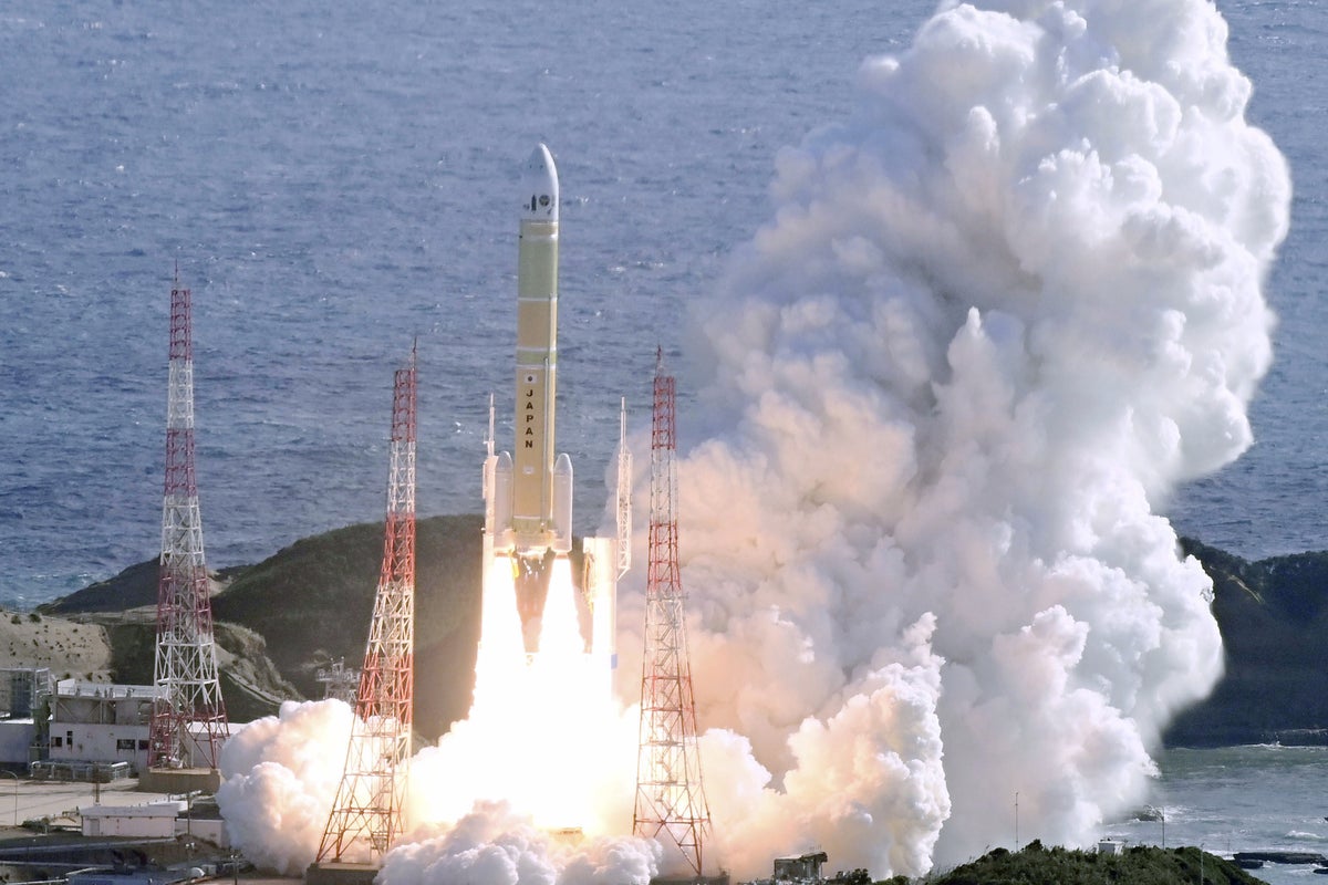 Japan's new flagship H3 rocket fails to put geolocation satellite into orbit
