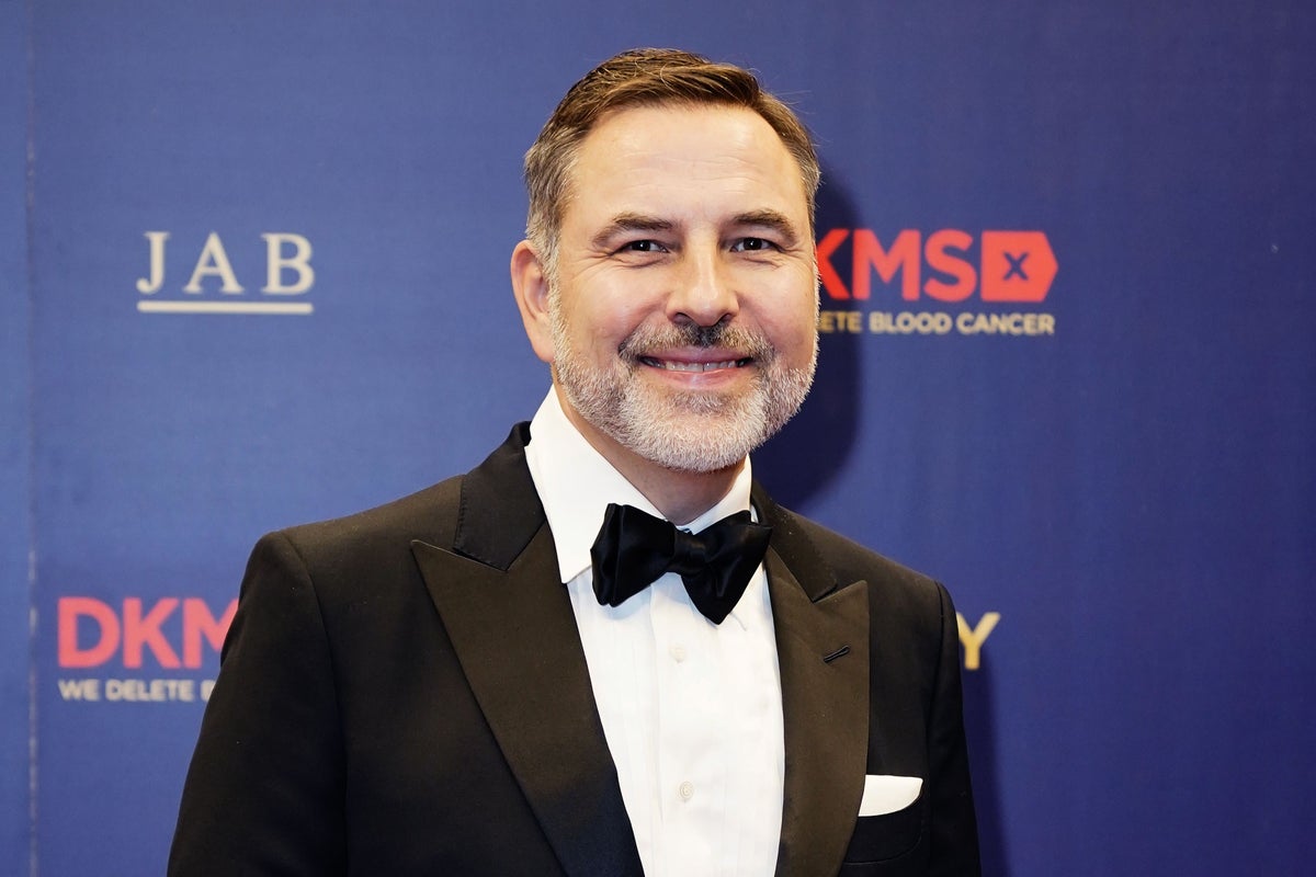 David Walliams returns to the stage after inappropriate behaviour allegations