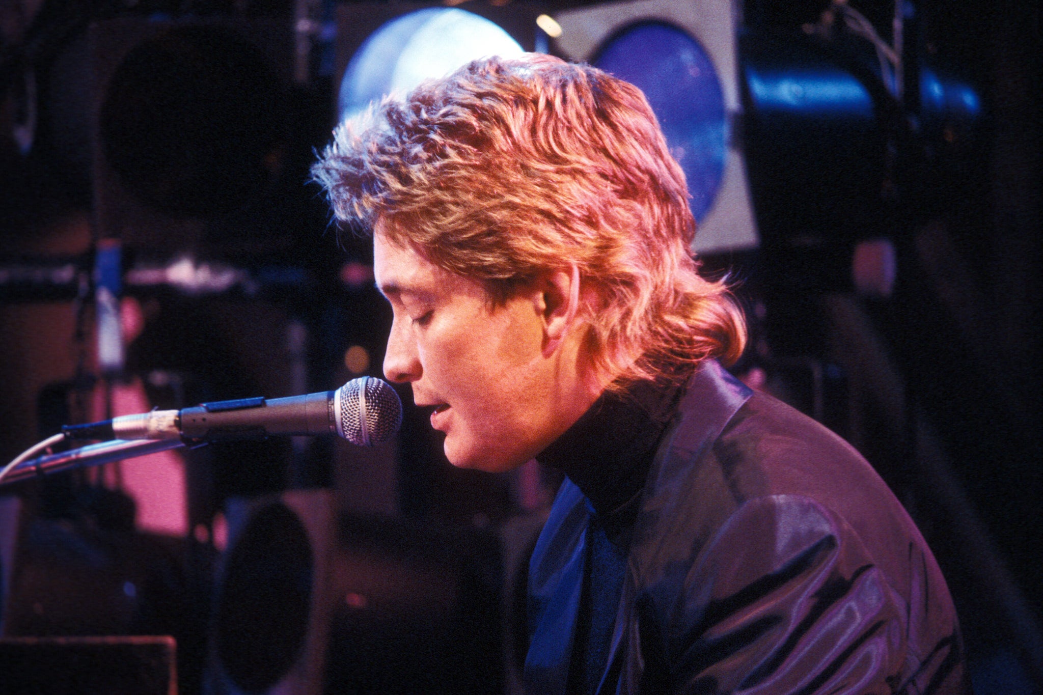 Rea performs on BBC TV show 'The Old Grey Whstle Test', United Kingdom, April 27th 1982.