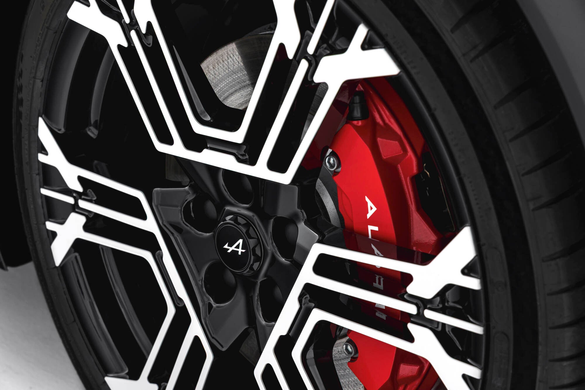 The Alpine A390's ride quality is impressive in spite of 21-inch wheels, which get bespoke Michelin tyres