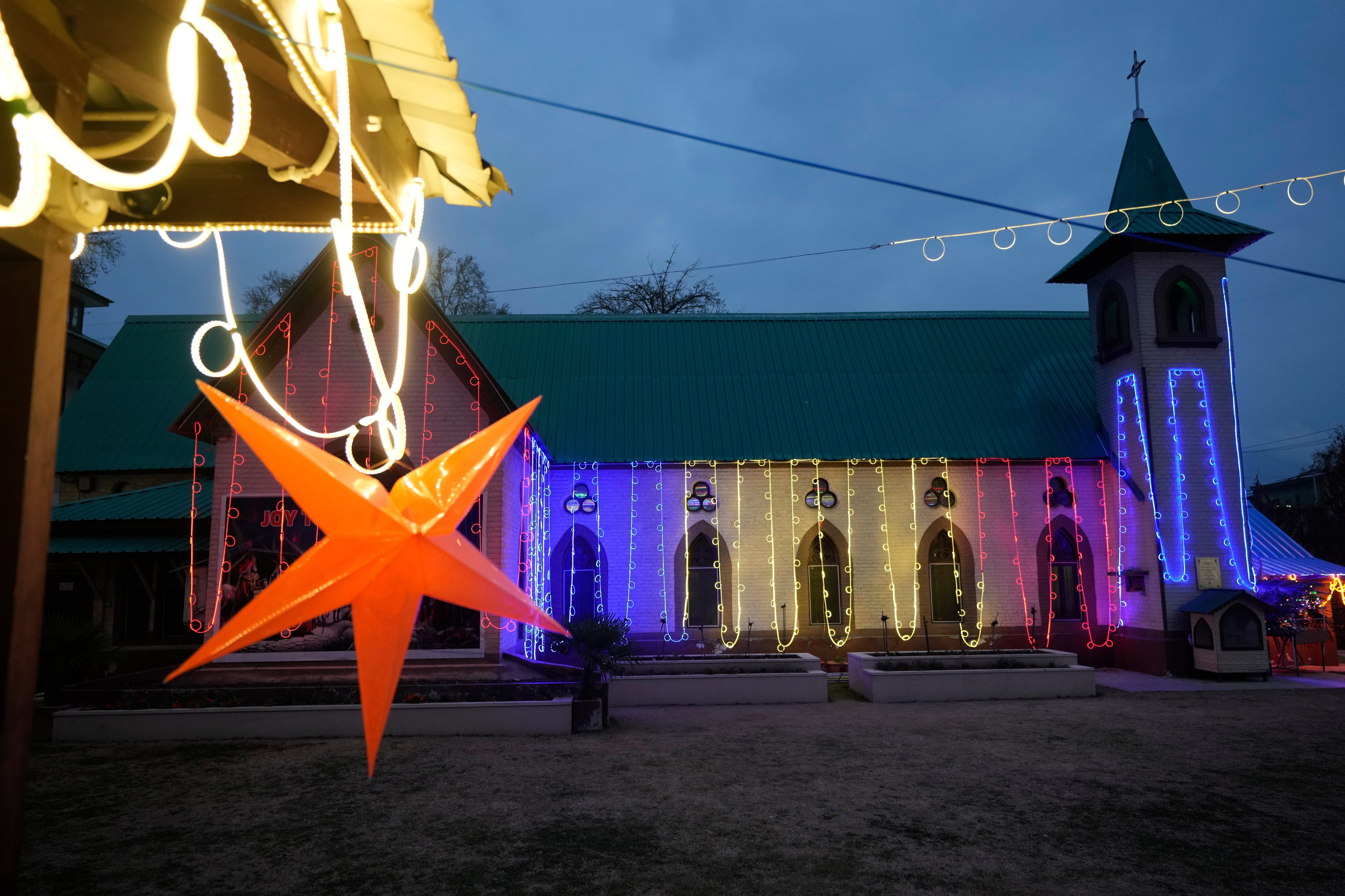 APTOPIX India Kashmir Christmas